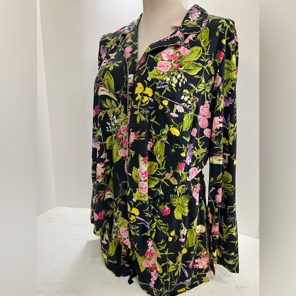 Victoria's Secret Black Floral Pajama Set - Picture 3 of 15